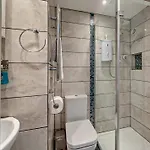 5 Bed In Grange-over-sands Oc-95876 *