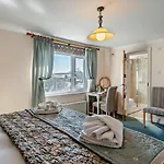 5 Bed In Grange-over-sands Oc-95876