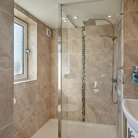 5 Bed In Newton-in-cartmel 95876 Holiday home